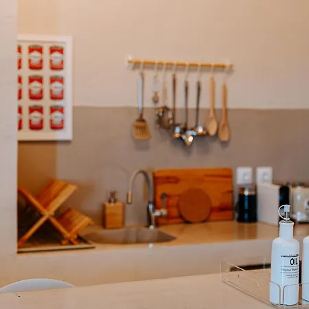 Present Perfect - Private Pool *