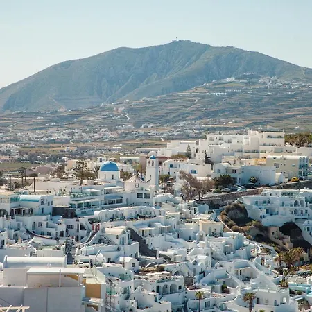 Present Perfect - Private Pool *