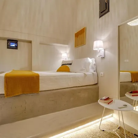 Present Perfect - Private Pool Φηροστεφάνι