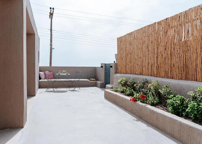 Present Perfect - Private Pool Firostefani