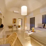 Present Perfect - Private Pool * Firostefani