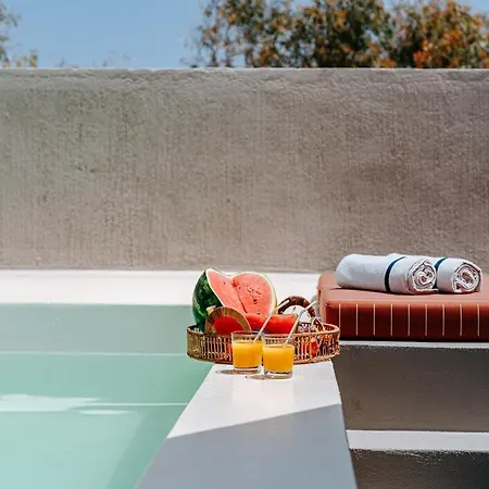 Present Perfect - Private Pool Βίλα