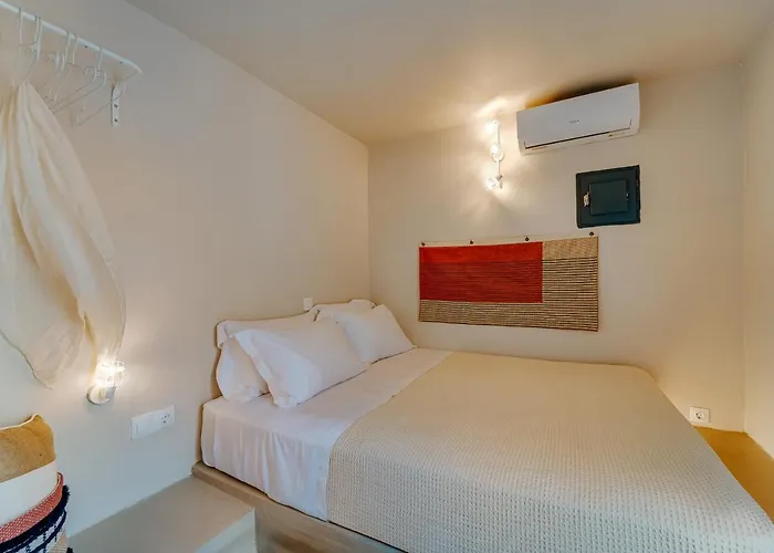 Present Perfect - Private Pool * Firostefani